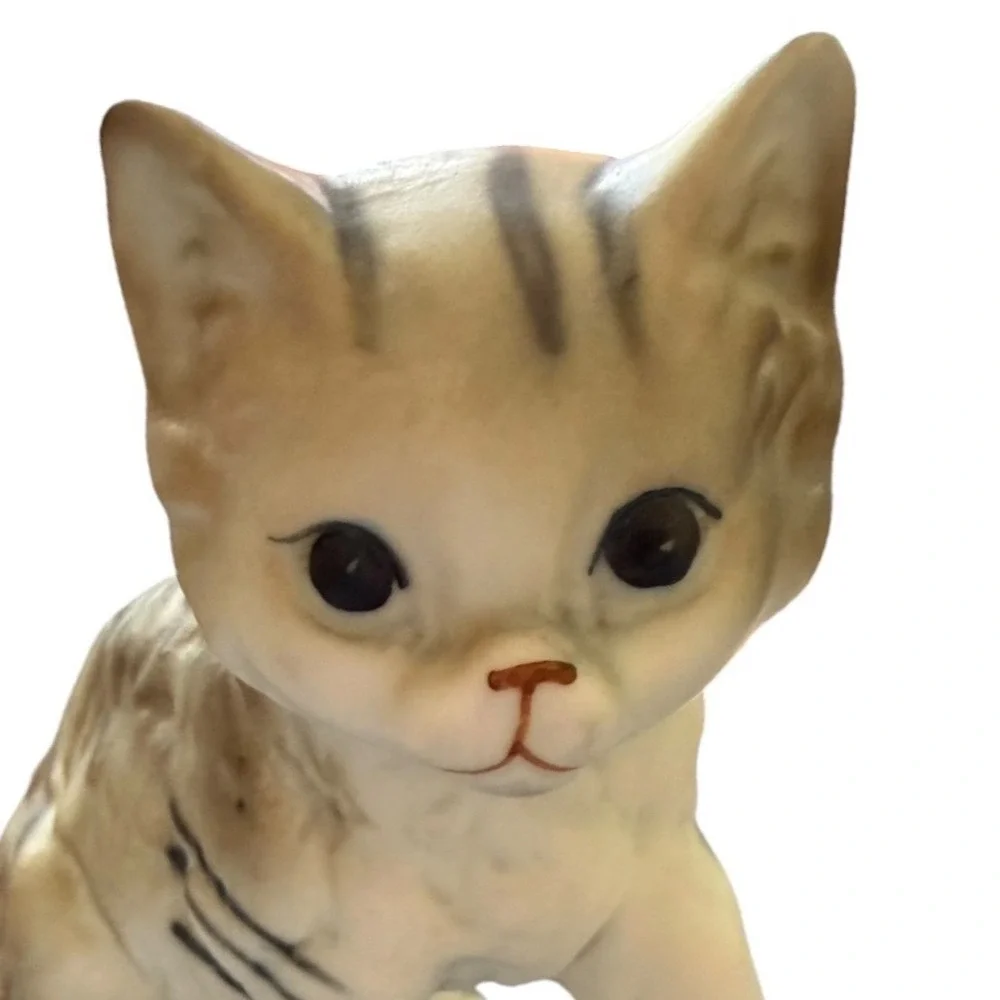 Vintage Ceramic Tabby Kitten Figurine Playful Raised Paw Grey Striped Cat Decor